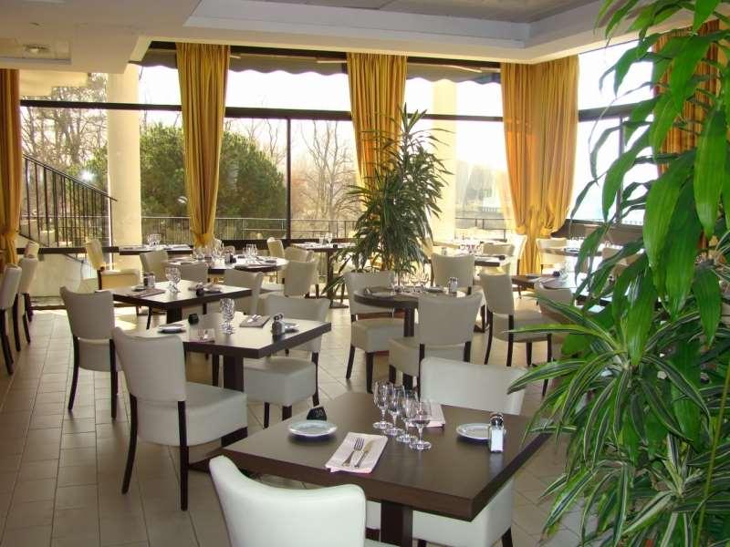 Brit Hotel Du Lac Сент-Пол-ле-Дакс Ресторан фото